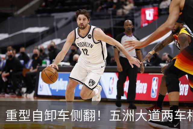 重型自卸车侧翻！五洲大道两车相撞，拥堵达数公里